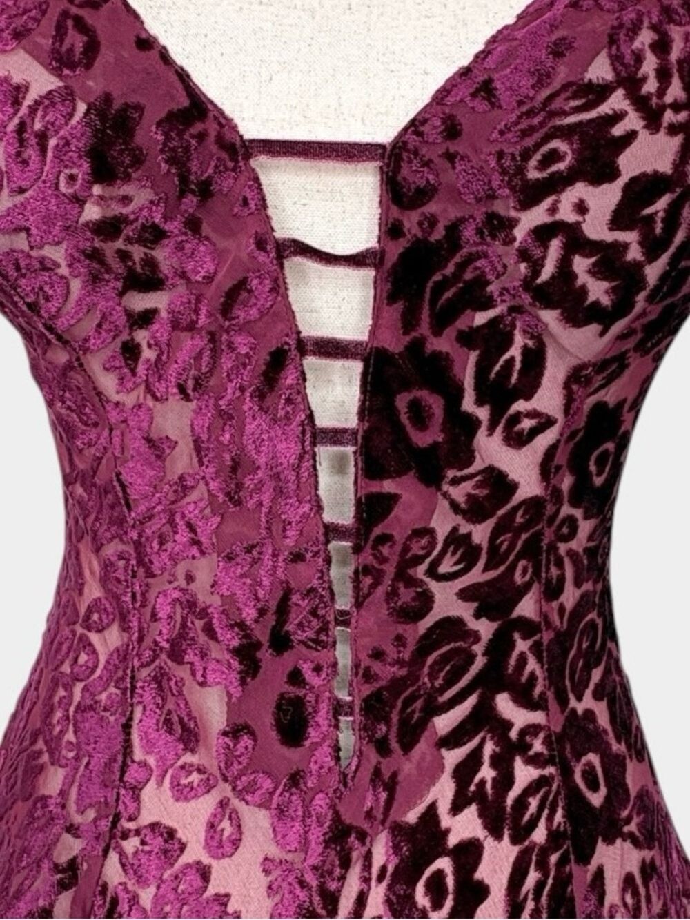 Vtg Victoria Secret Gold Label Burnout Velvet Caged Plunge Bodysuit Whimsigoth P - Picture 3 of 13